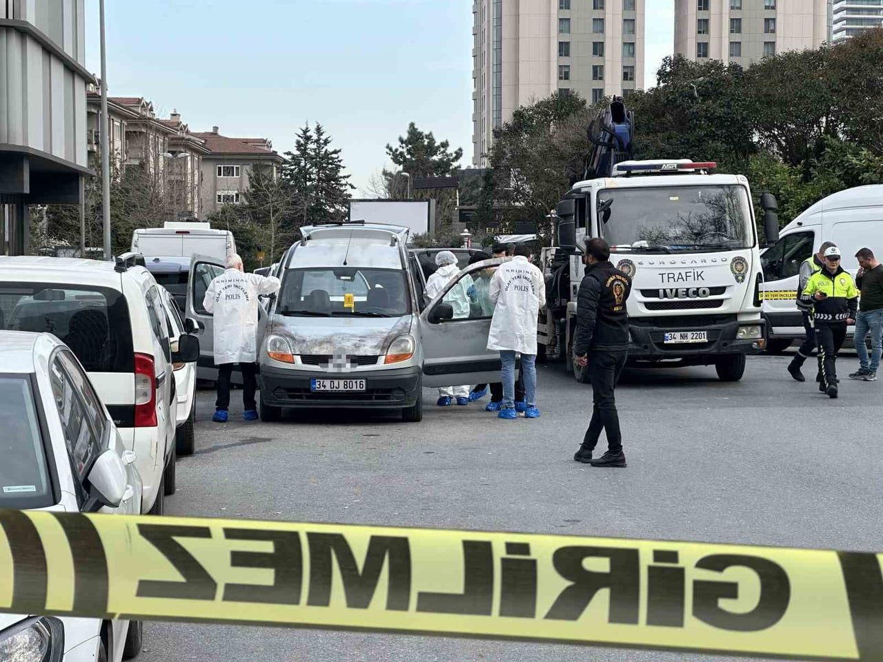 İSTANBUL LEVENT'TEKİ ÇATIŞMAYLA BAĞLANTISI OLDUĞU İDDİA EDİLEN 3 ŞÜPHELİ GÖZALTINA ALINDI....