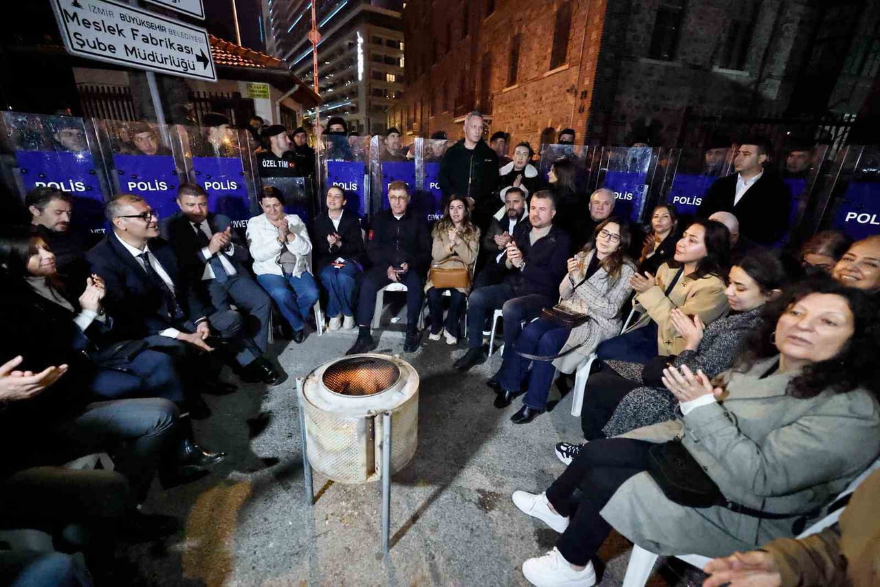 İZMİR BÜYÜKŞEHİR BELEDİYESİ'NDEN VAKIFLAR BÖLGE MÜDÜRLÜĞÜ'NÜN MÜLKİYETİNE GEÇEN MESLEK FABRİKASI...