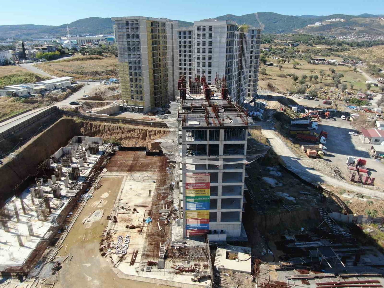 İZMİR BÜYÜKŞEHİR BELEDİYESİ İŞTİRAKİ İZBETON ÜZERİNDEN YAPILAN USULSÜZLÜKLERE İLİŞKİN YÜRÜTÜLEN...