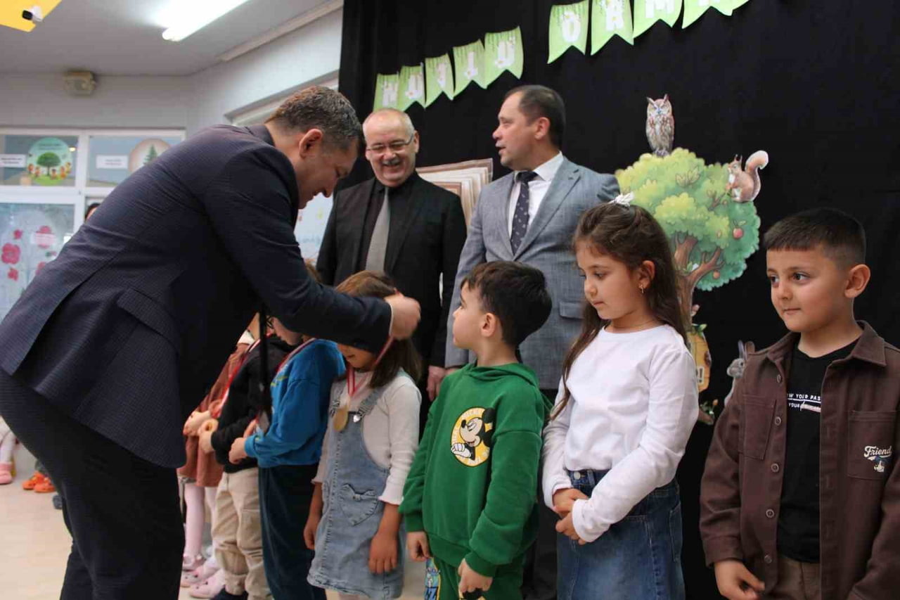 İZMİR’İN ÖDEMİŞ İLÇESİNDE KÜTÜPHANELER HAFTASI VE ORMAN HAFTASI ÇERÇEVESİNDE ANAOKULU ÖĞRENCİLERİ...