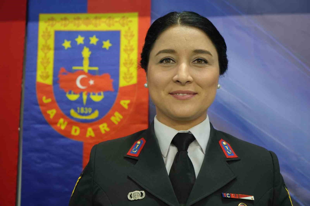 JANDARMA ASTSUBAY KIDEMLİ ÜSTÇAVUŞ DERYA TEMİZ,