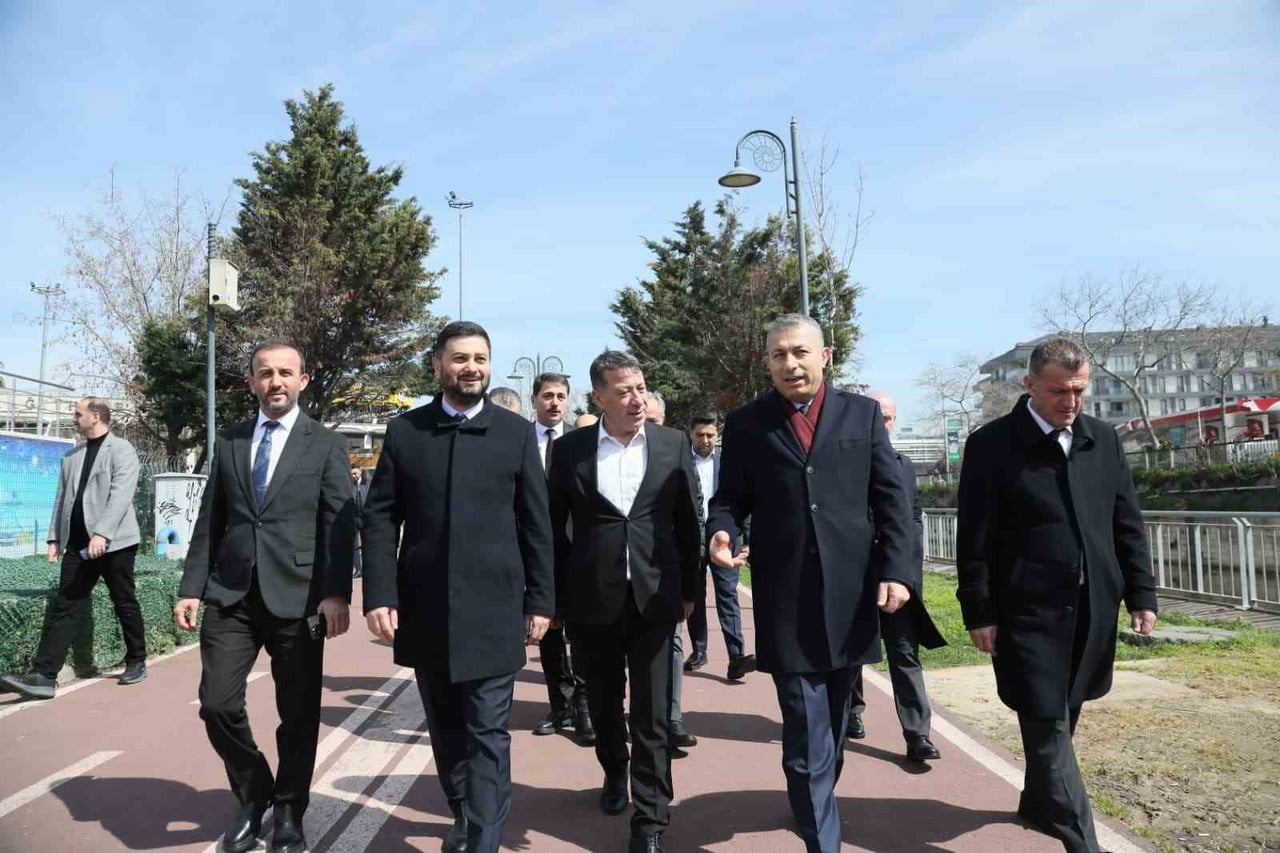 KAĞITHANE BELEDİYE BAŞKANI MEVLÜT ÖZTEKİN, TRABZON VALİSİ VE ÖNCEKİ DÖNEM KAĞITHANE KAYMAKAMI...