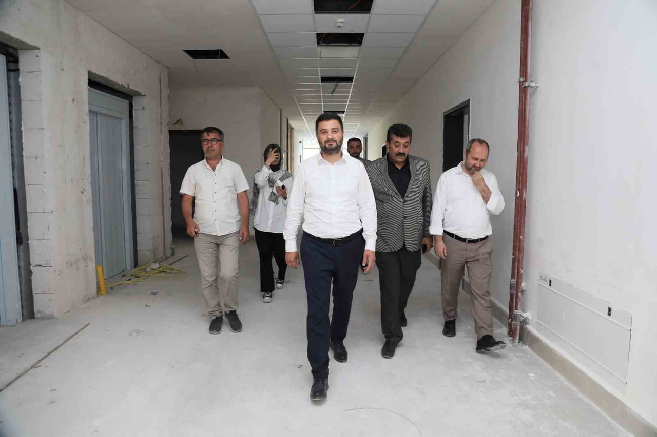 KAĞITHANE’YE İKİ YENİ OKUL DAHA KAZANDIRILIYOR