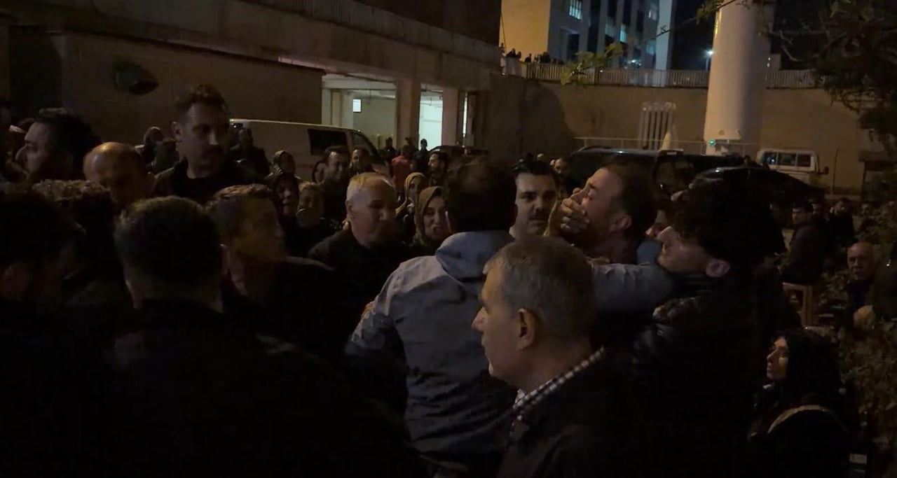 KAHRAMANMARAŞ'TA, 9 KİŞİNİN HAYATINI KAYBETTİĞİ 17 KİŞİNİN YARALANDIĞI OKUL SALDIRISI SONRASI...