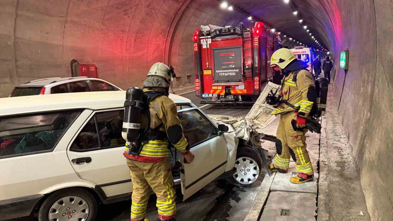 KAHRAMANMARAŞ'TA MEYDANA GELEN TRAFİK KAZASINDA 1 KİŞİ YARALANDI