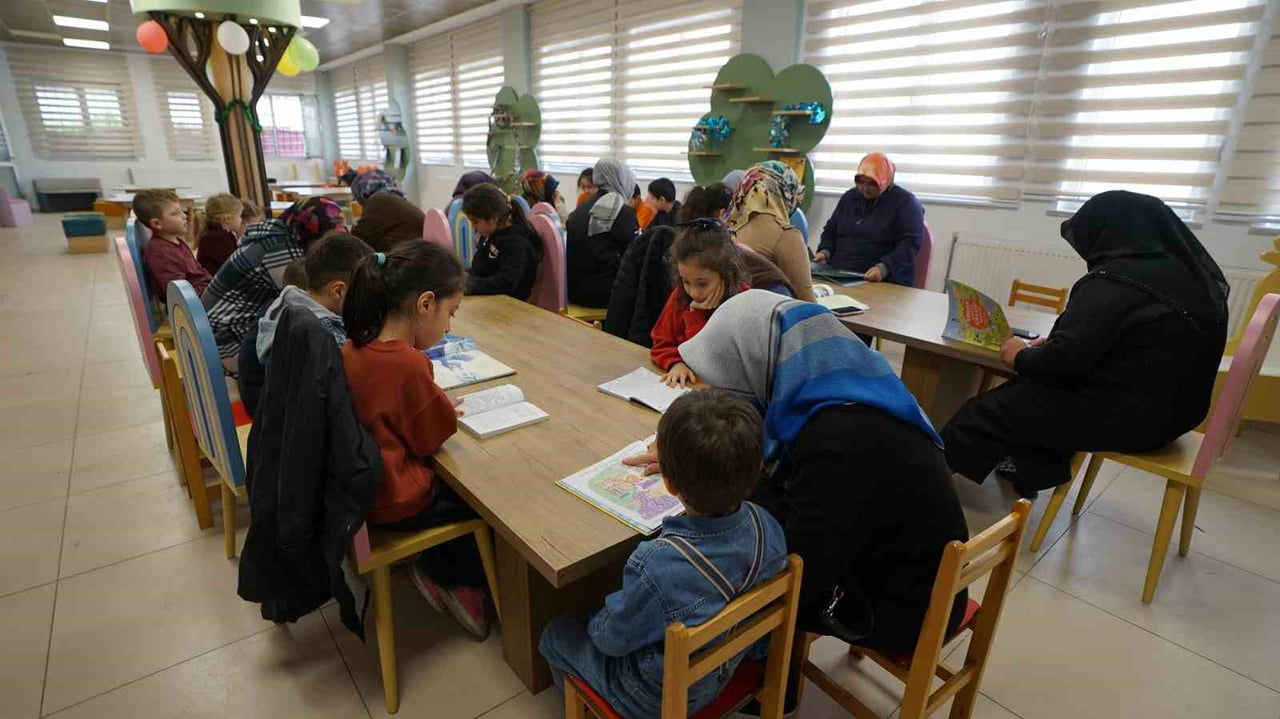 KAHRAMANMARAŞ BÜYÜKŞEHİR BELEDİYESİNİN GENÇLİK MARKASI PUSULA MARAŞ, 62’NCİ KÜTÜPHANE HAFTASI...