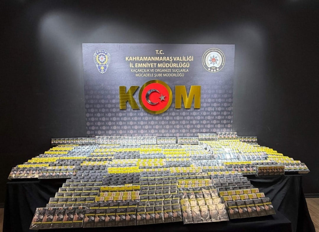 KAHRAMANMARAŞ’TA DÜZENLENEN OPERASYONLARDA KAÇAK CEP TELEFONU VE BİNLERCE PAKET SİGARA ELE...