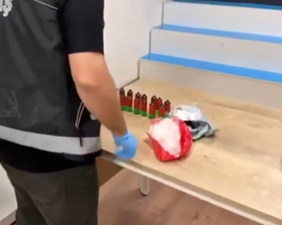 KAHRAMANMARAŞ’TA POLİS EKİPLERİNCE DÜZENLENEN OPERASYONDA KARGO YOLUYLA ŞEHRE GETİRİLMEYE...