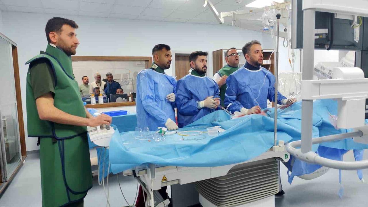 KÂHTA’DA AÇILAN ANJİYO ÜNİTESİDE İLK HASTA BAŞARIYLA TEDAVİ EDİLDİ