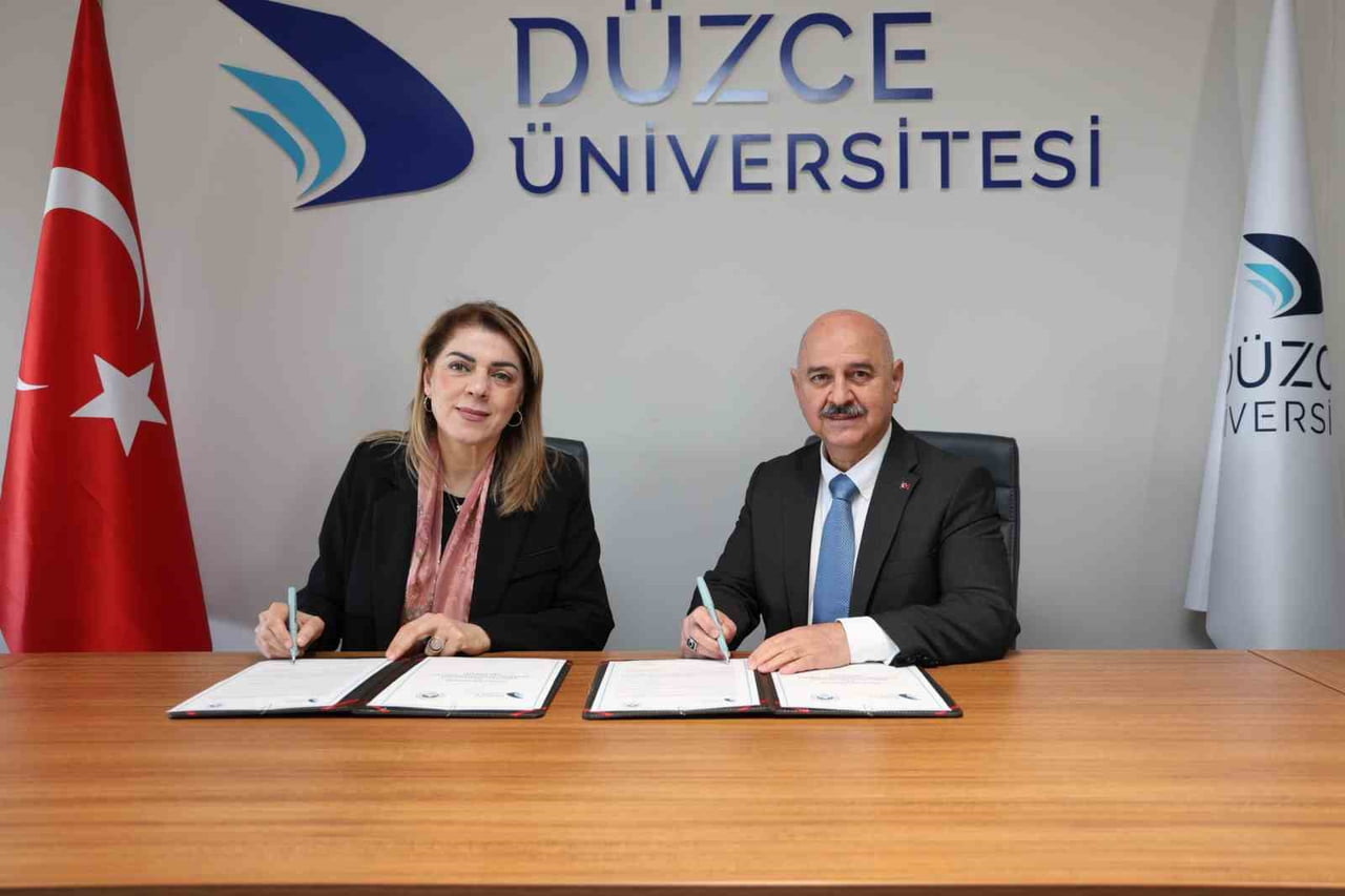 KAMU KURUMLARIYLA İŞ BİRLİĞİNİ GÜÇLENDİRMEYE DEVAM EDEN DÜZCE ÜNİVERSİTESİ, KIRKLARELİ...