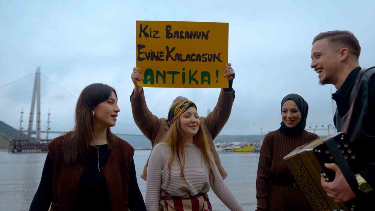 KARADENİZ HORONU, ERHAN ENGİN’İN ARMONİKAYI MERKEZE ALAN "KAYBANA SEVDALUK" ADLI YENİ PROJESİYLE...