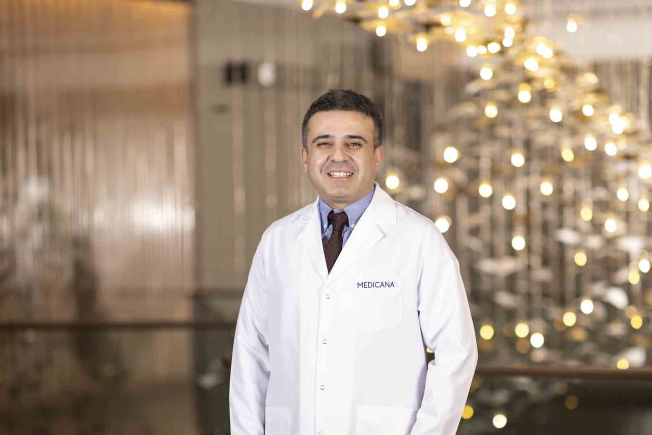 KARDİYOLOJİ UZMANI PROF. DR. MEHMET MUSTAFA CAN, SON YILLARDA KALP KRİZİ VAKALARININ GİDEREK DAHA...