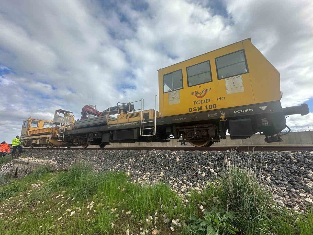 KARKAMIŞ-NUSAYBİN İLE ŞENYURT-MARDİN DEMİRYOLU HATLARINDA YÜRÜTÜLEN REHABİLİTASYON ÇALIŞMALARI...