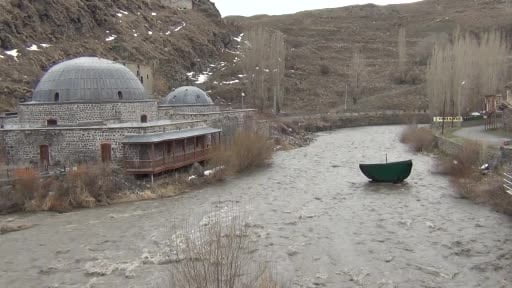 Kars Çayı’nın debisi yükseldi