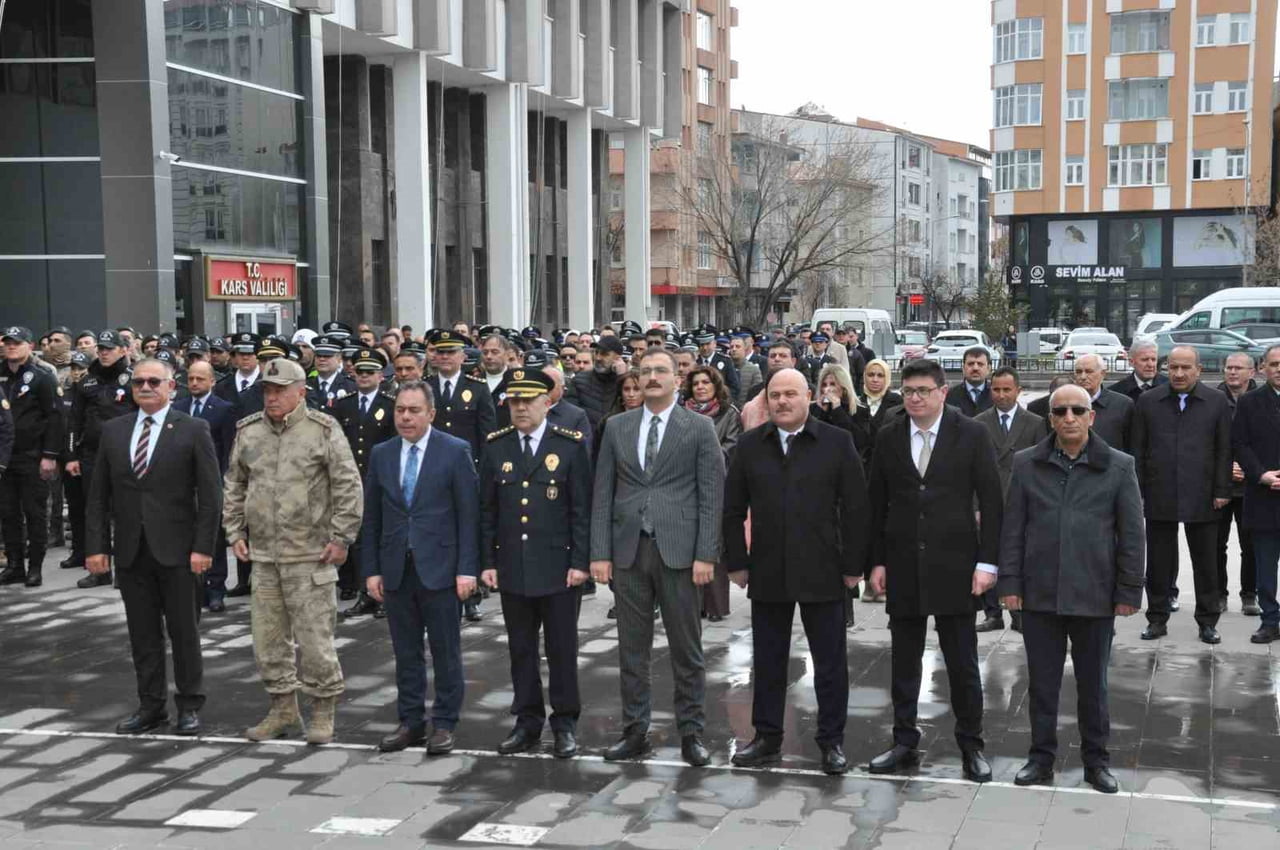 KARS’TA TÜRK POLİS TEŞKİLATI’NIN 181. KURULUŞ YILDÖNÜMÜ TÖRENLE KUTLANDI(KARS-İHA)