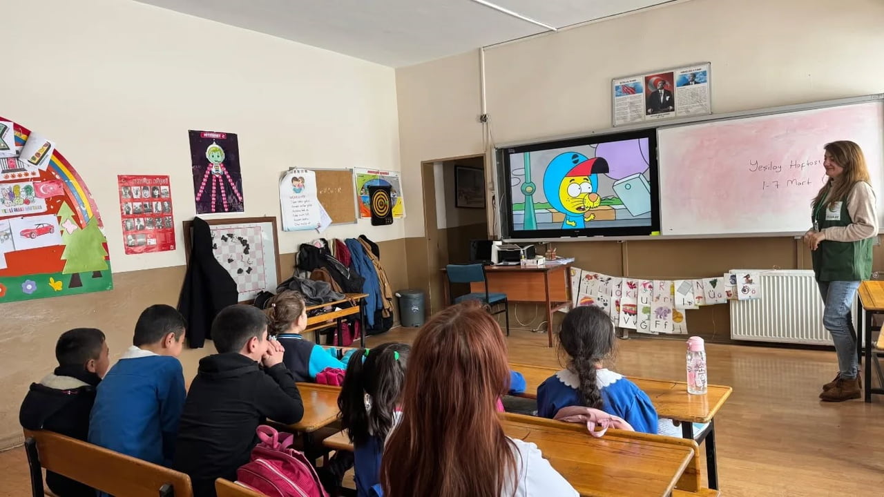 KARS’TA YEŞİLAY’DAN MİNİKLERE SAĞLIKLI YAŞAM EĞİTİMİ(KARS-İHA)