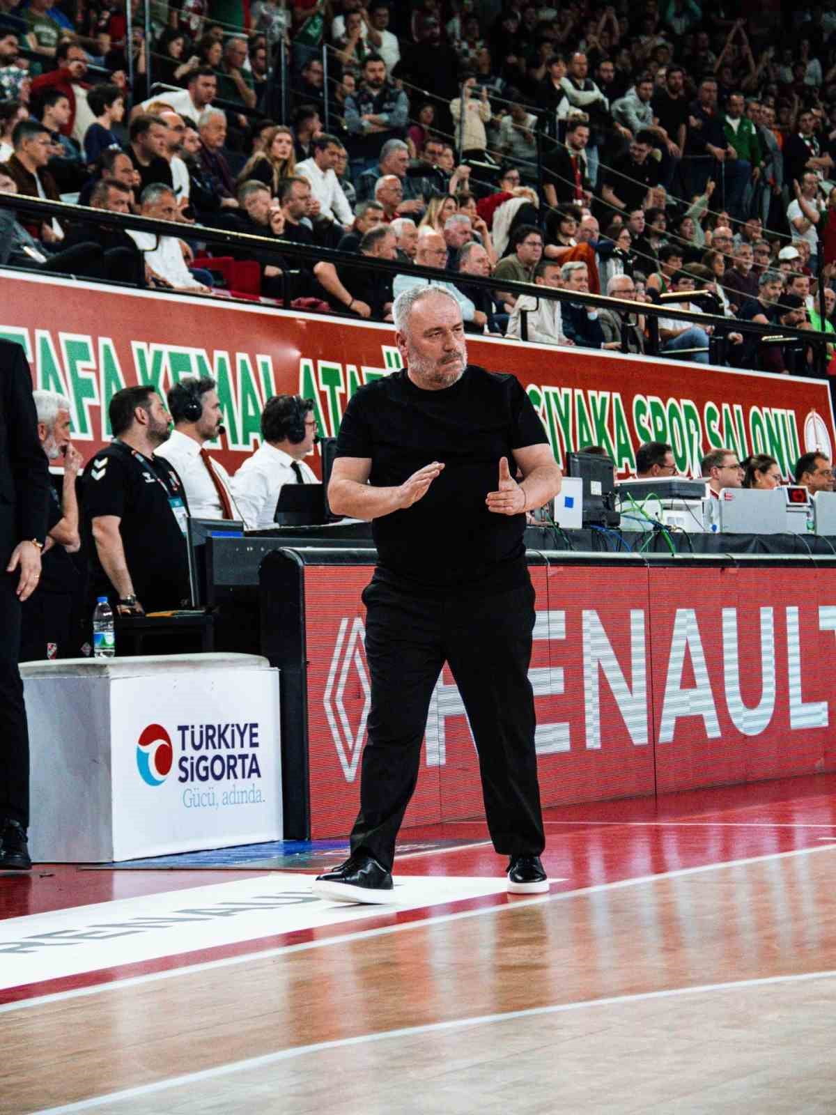 KARŞIYAKA BASKETBOL, LİGDE KALMA İDDİASINI SÜRDÜRDÜ