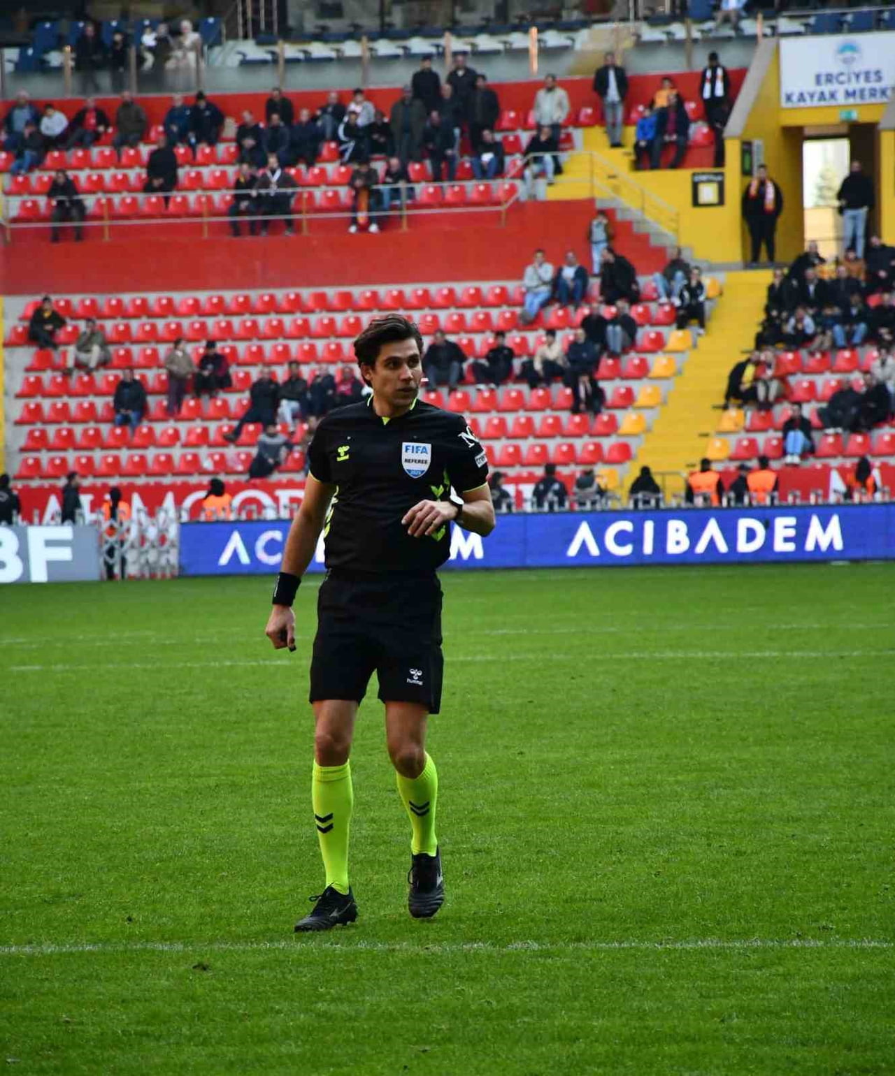 KASIMPAŞA İLE KAYSERİSPOR ARASINDA OYNANACAK SÜPER LİG MAÇINI HAKEM MEHMET TÜRKMEN...