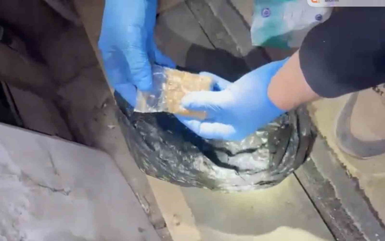 KASTAMONU'DA POLİS EKİPLERİ TARAFINDAN GERÇEKLEŞTİRİLEN UYUŞTURUCU OPERASYONUNDA 5 KİŞİ GÖZALTINA...