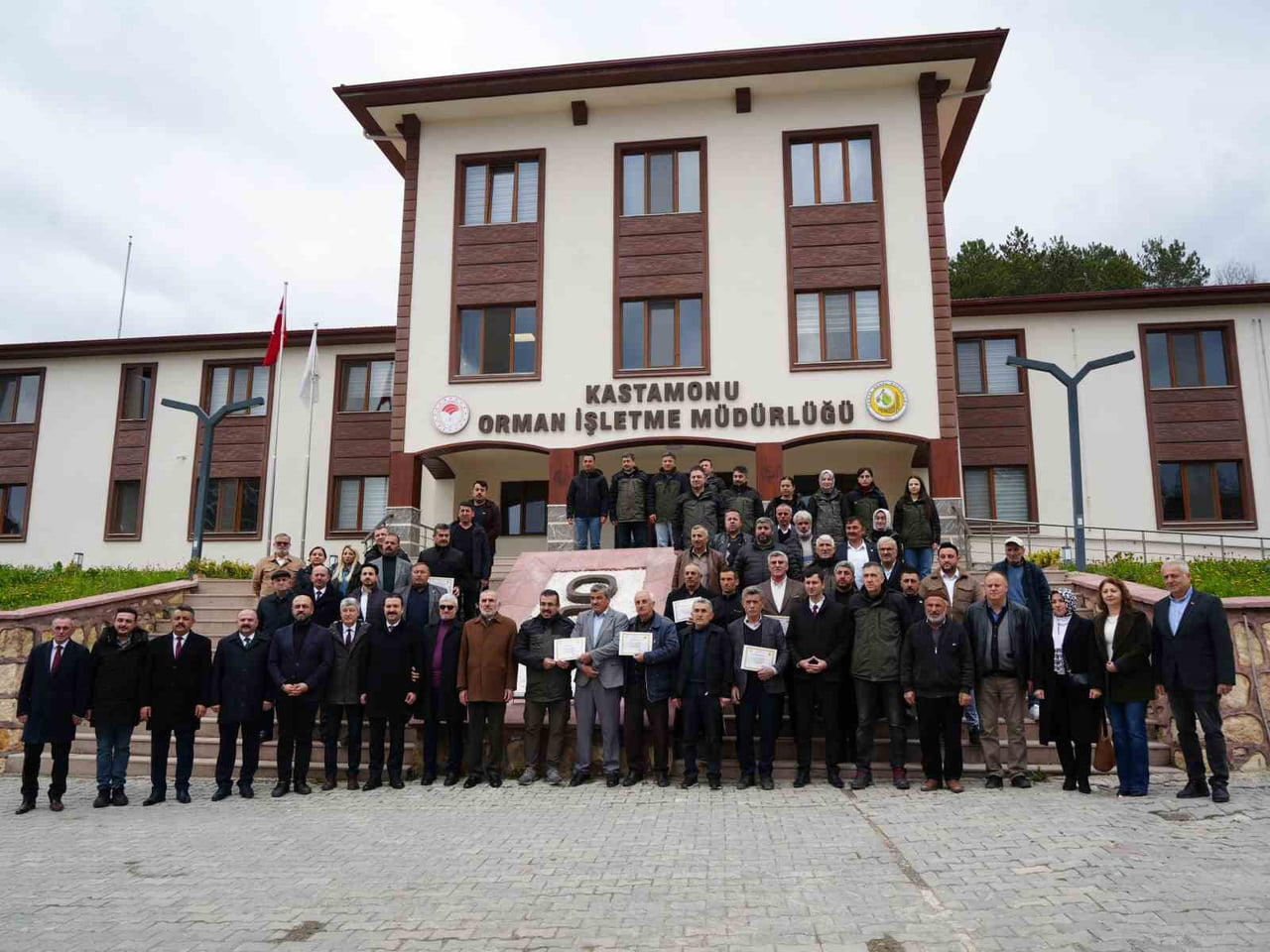 KASTAMONU’DA YANGINA HASSAS KÖYLERE 3 TON KAPASİTELİ 20 ÇEKİLEBİLİR YENİ SU TANKERİ...