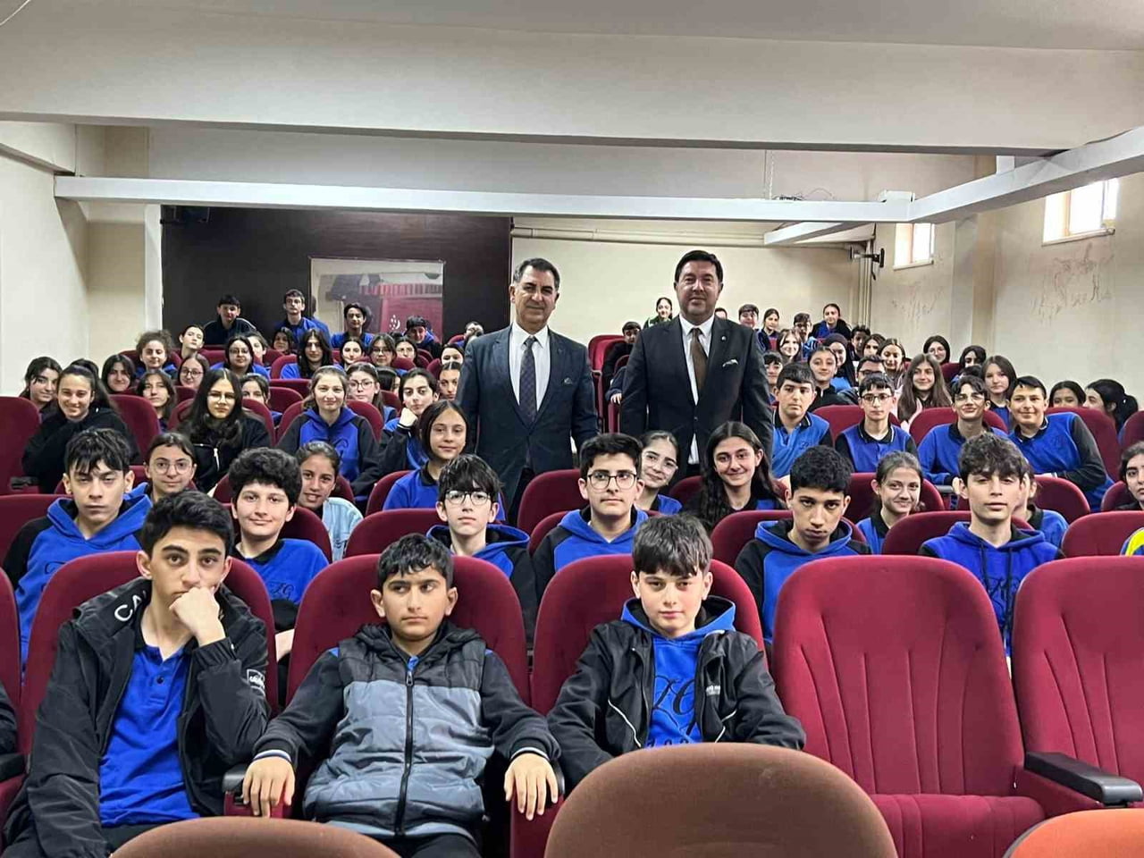 KATSO BAŞKANI KADİR BOZAN, KARİYER GÜNLERİNDE ÖĞRENCİLERLE BULUŞTU(KARS-İHA)