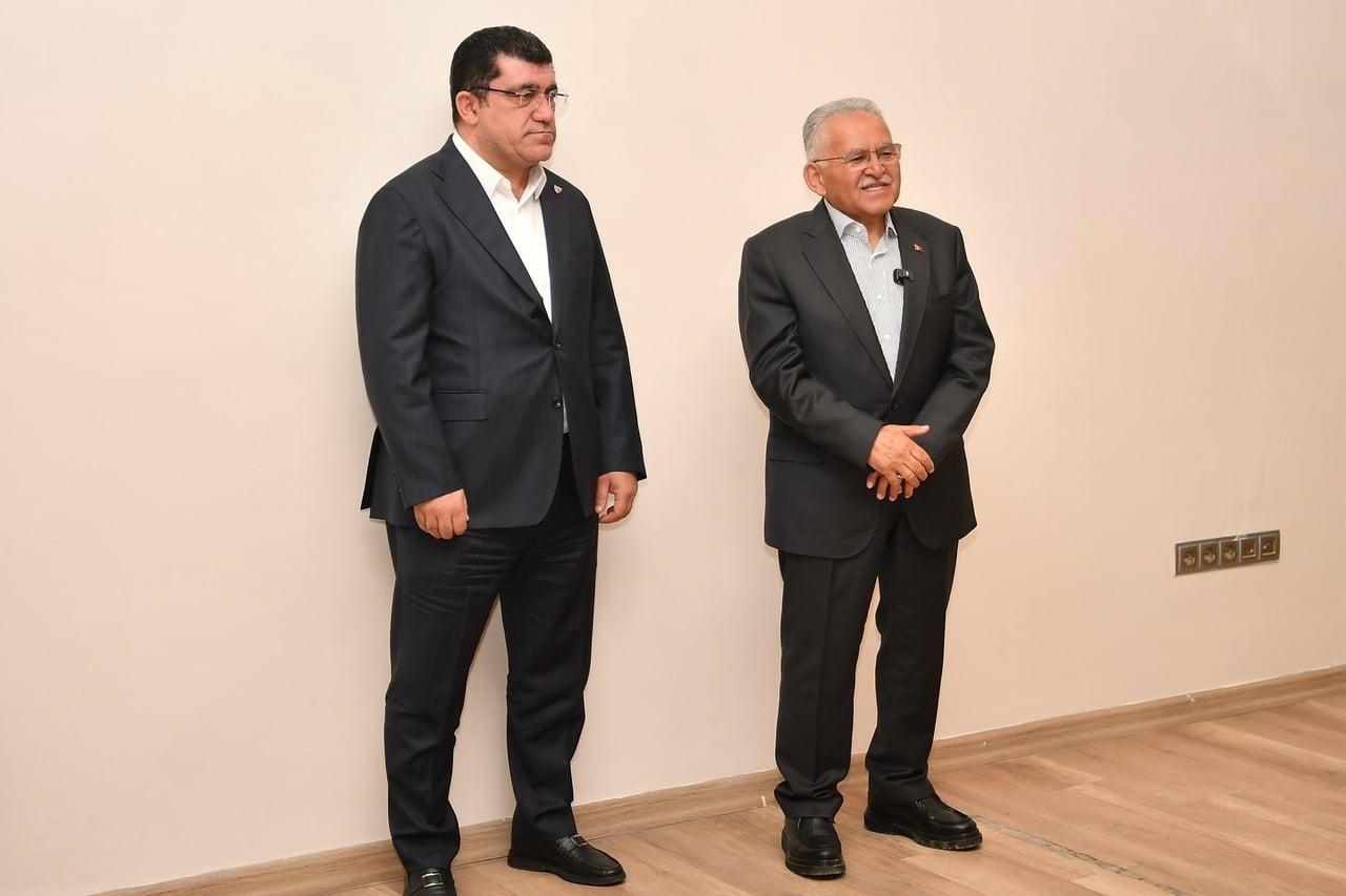 KAYSERİ BÜYÜKŞEHİR BELEDİYE BAŞKANI DR. MEMDUH BÜYÜKKILIÇ, SÜPER LİG’İN 29’UNCU HAFTASINDA...