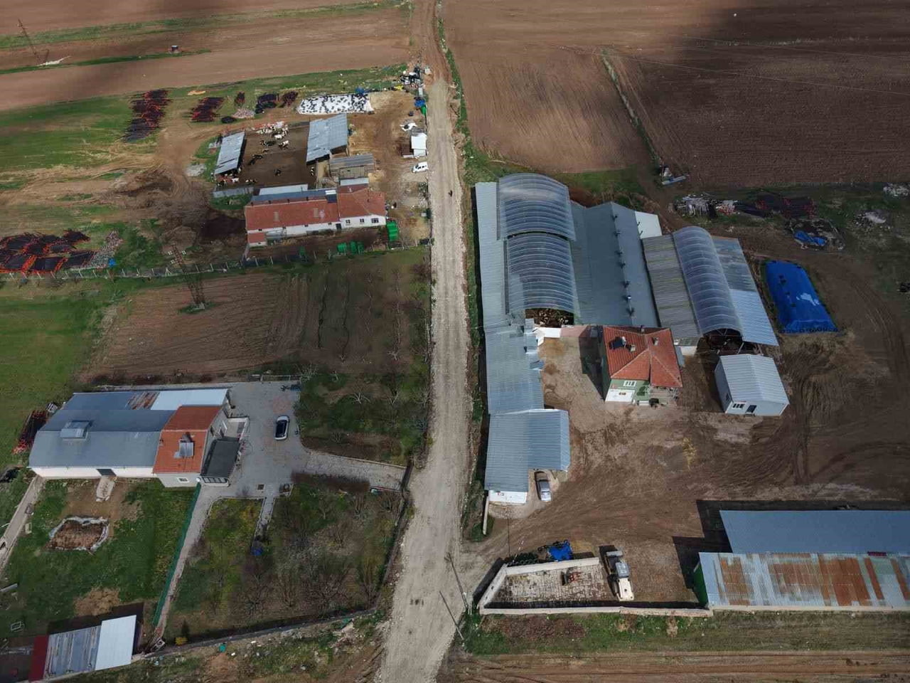 KAYSERİ’NİN BÜNYAN İLÇESİNE BAĞLI GERGEME MAHALLESİ’NDE YOL YAPIM VE DOLGU ÇALIŞMALARI DEVAM...