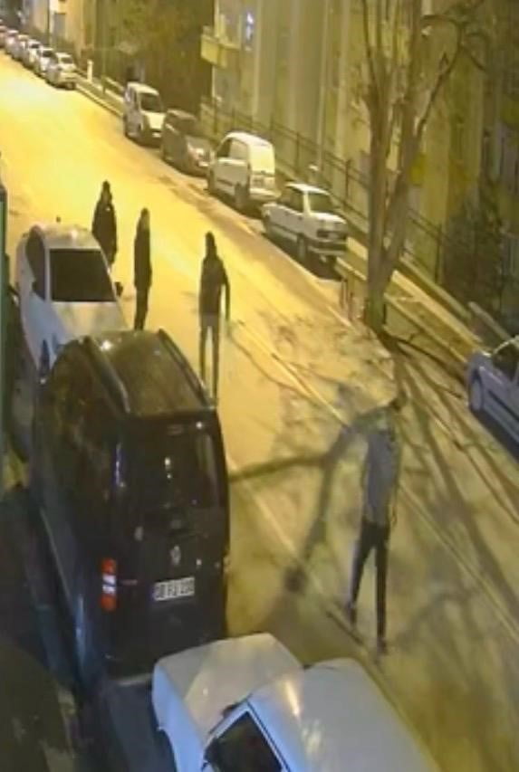 KAYSERİ’NİN TALAS İLÇESİNDE İKİ GRUP ARASINDA ÇIKAN BIÇAKLI KAVGADA İKİ KİŞİ YARALANDIĞI OLAYIN...