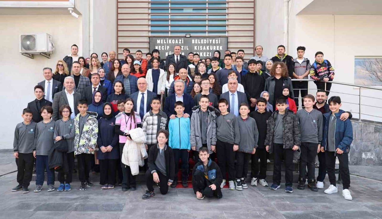 KAYSERİ VALİLİĞİ HİMAYESİNDE KURULAN GÖKYÜZÜ TEKNOLOJİ VE İNOVASYON MERKEZİ (GÖKTİM) KAPSAMINDA...