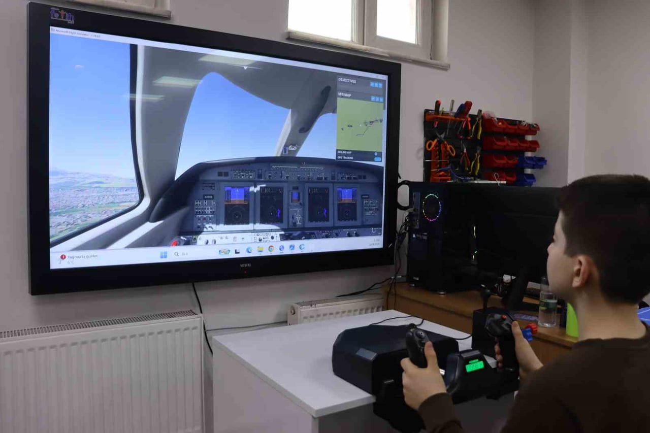 KAYSERİ VALİSİ GÖKMEN ÇİÇEK’İN HİMAYESİNDE 3 YIL ÖNCE KURULAN GÖKYÜZÜ TEKNOLOJİ VE İNOVASYON...