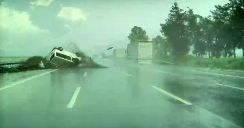 KAZA ANI KAMERAYA YANSIDI.