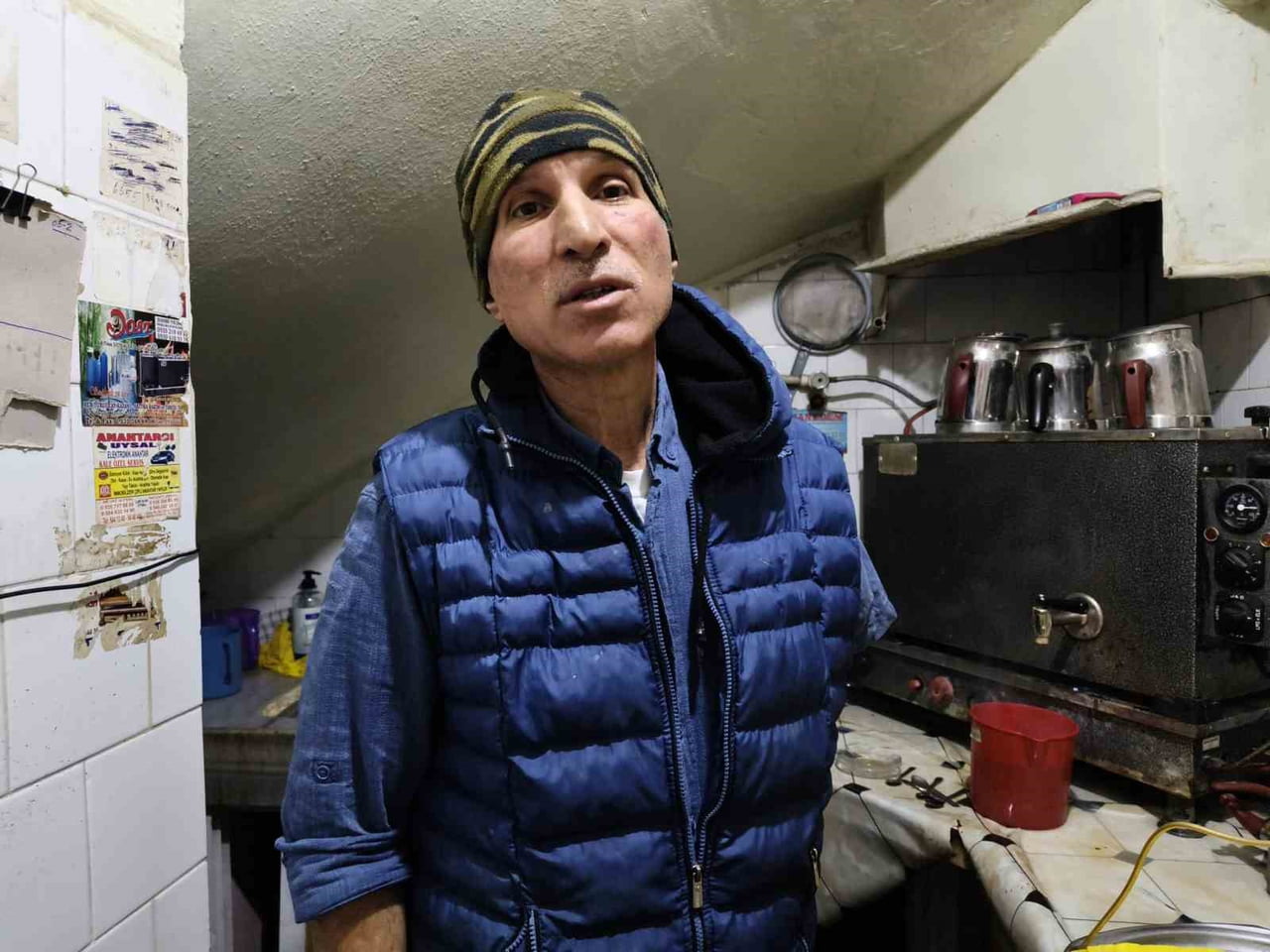 KAZADA BİR KOLUNU KAYBEDEN 65 YAŞINDAKİ İBRAHİM ÇELİK, YAŞAM TUTKUSUNU KAYBETMEYİP ÇOCUKLARI VE...