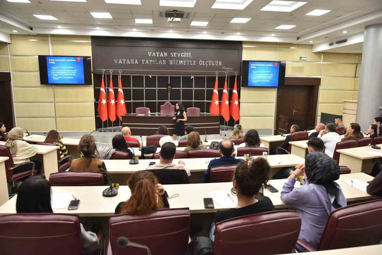 KEPEZ BELEDİYESİ, YAŞLI DOSTU KEPEZ PROJESİ KAPSAMINDA KOLON KANSERİ FARKINDALIK HAFTASI’NDA...