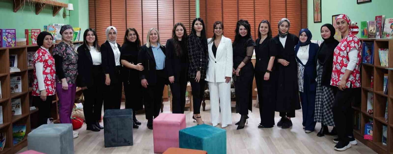 KEPEZ İLÇESİNDE BULUNAN DEDE KORKUT ANAOKULU BÜNYESİNDE OLUŞTURULAN "SUZAN TEYZE KÜTÜPHANESİ"...