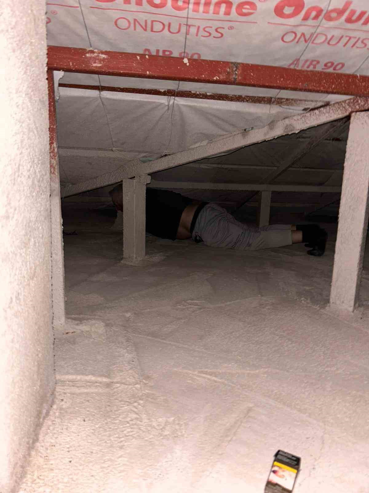 KESİNLEŞMİŞ HAPİS CEZASI BULUNAN HÜKÜMLÜ, SİDE JANDARMA KARAKOLU VE JANDARMANIN DEDEKTİFLERİ JASAT...