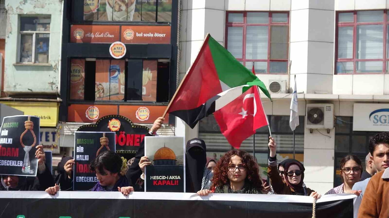 KİLİS'TE BİR SİVİL TOPLUM KURULUŞU TARAFINDAN YAPILAN AÇIKLAMADA, FİLİSTİNLİ ESİRLERE YÖNELİK İDAM...