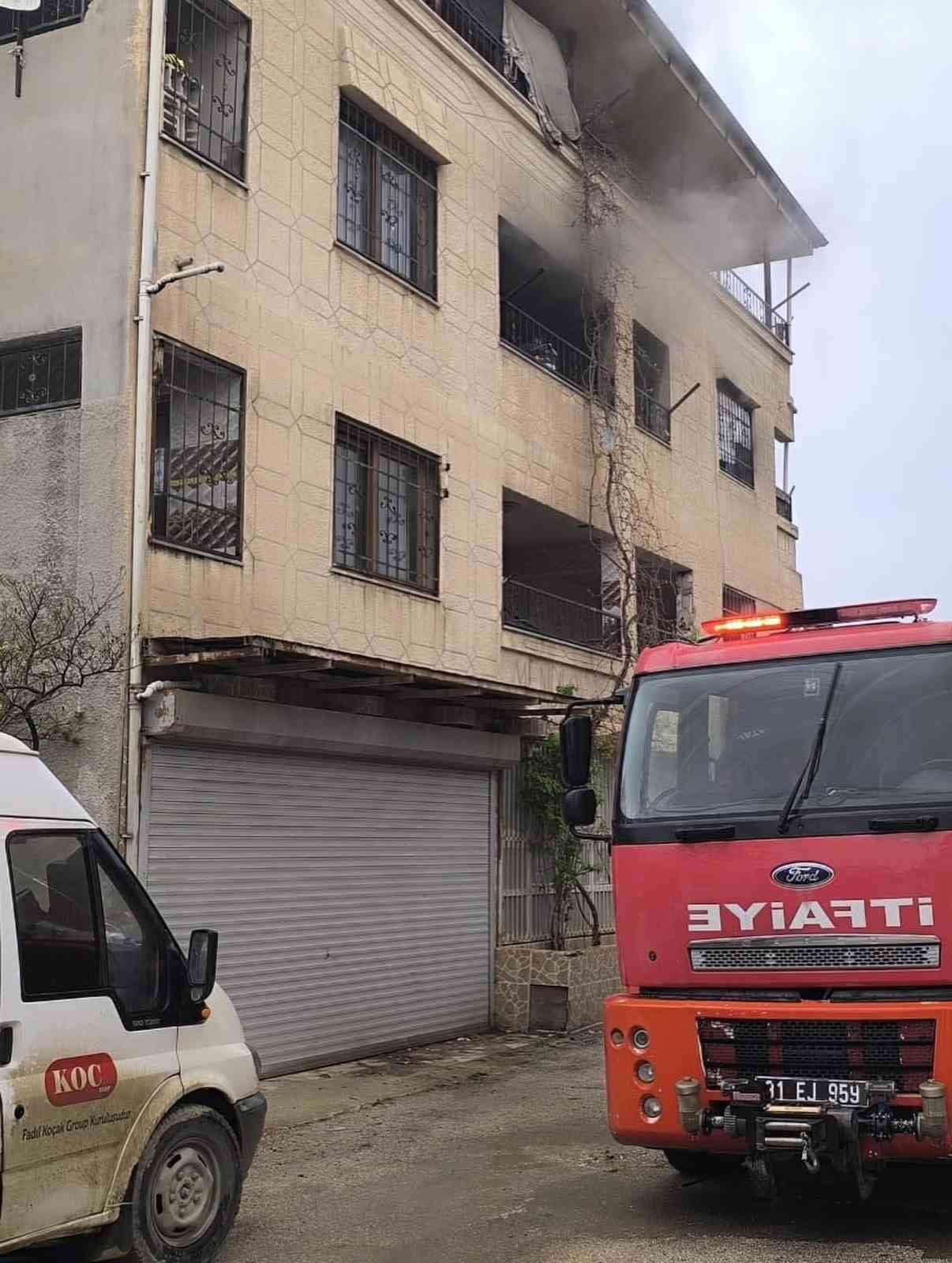 KIRIKHAN'DA EV YANGINI