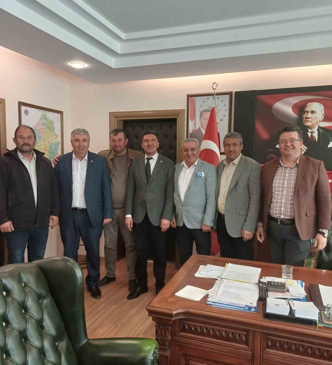 KIRŞEHİR BEYAZAY ŞUBE BAŞKANI ADNAN GÖÇMEN, İL GENEL MECLİSİ BAŞKANLIĞI GÖREVİNE SEÇİLEN KAMİL...