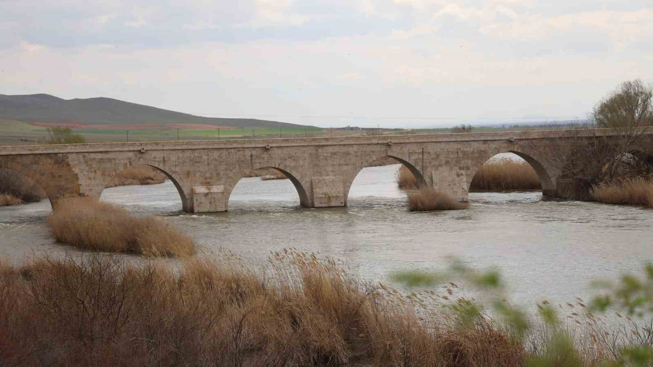 KIRŞEHİR’DE HAKKINDA KAYIP İHBARI YAPILAN BİR VATANDAŞ İÇİN EKİPLER SEFERBER OLDU