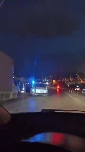 KOCAELİ’NİN KÖRFEZ İLÇESİNDE UYGULAMA NOKTASINDAN KAÇAN SÜRÜCÜ, KENTİ BİRBİRİNE KATTI. KOVALAMACA...