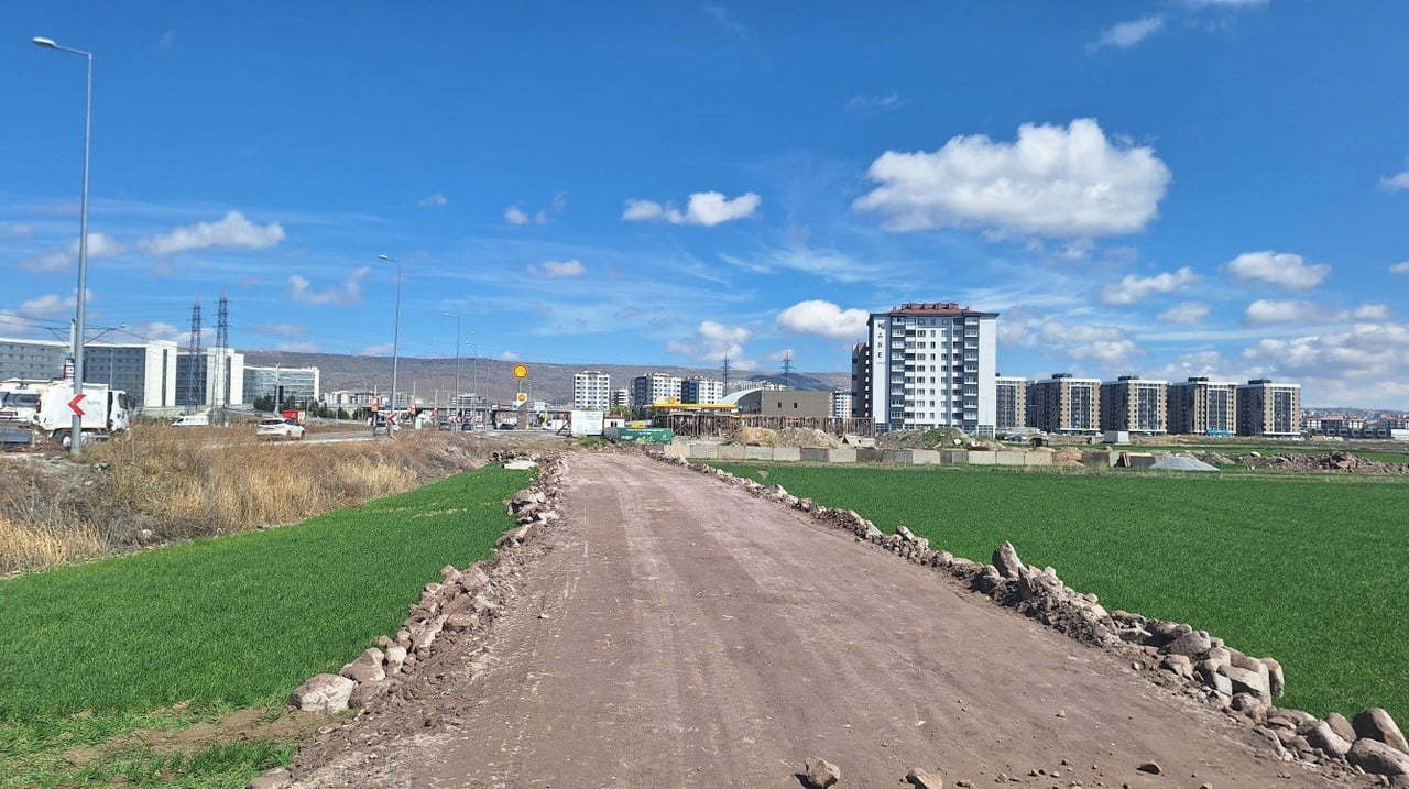 KOCASİNAN BELEDİYE BAŞKANI AHMET ÇOLAKBAYRAKDAR, FEN İŞLERİ MÜDÜRLÜĞÜ EKİPLERİNİN MUHTELİF...