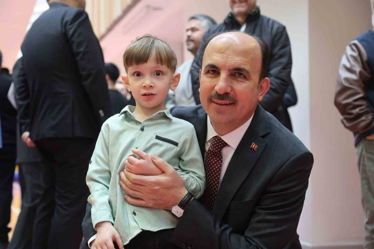 KONYA BÜYÜKŞEHİR BELEDİYE BAŞKANI UĞUR İBRAHİM ALTAY, DÜNYA OTİZM FARKINDALIK GÜNÜ KAPSAMINDA...