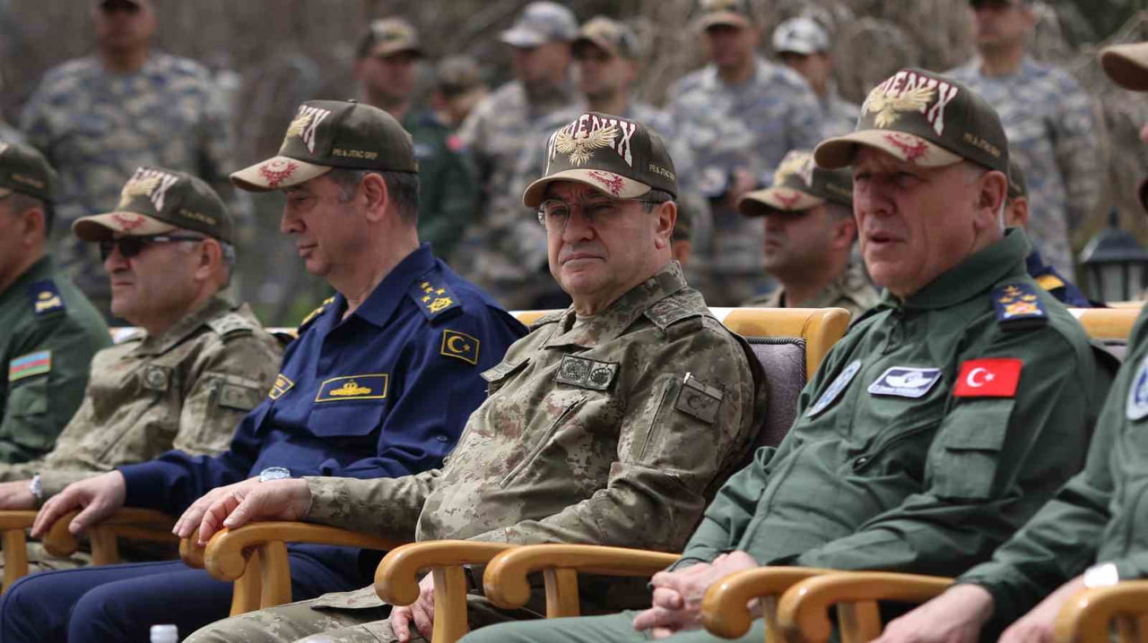 KONYA’DAKİ 3’ÜNCÜ ANA JET ÜS KOMUTANLIĞINDA, SOLOTÜRK’ÜN GÖKYÜZÜNDEKİ 15’İNCİ YILI...