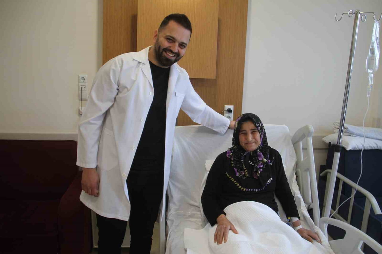 KONYA’NIN BEYŞEHİR İLÇESİNDE YÜRÜTÜLEN KANSER ERKEN TEŞHİS TARAMALARI KAPSAMINDA KOLOREKTAL KANSER...