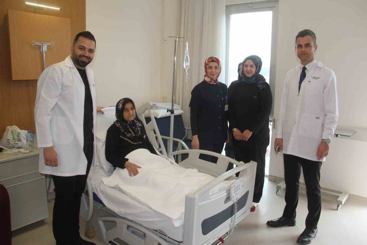 KONYA’NIN BEYŞEHİR İLÇESİNDE YÜRÜTÜLEN KANSER ERKEN TEŞHİS TARAMALARI KAPSAMINDA KOLOREKTAL KANSER...