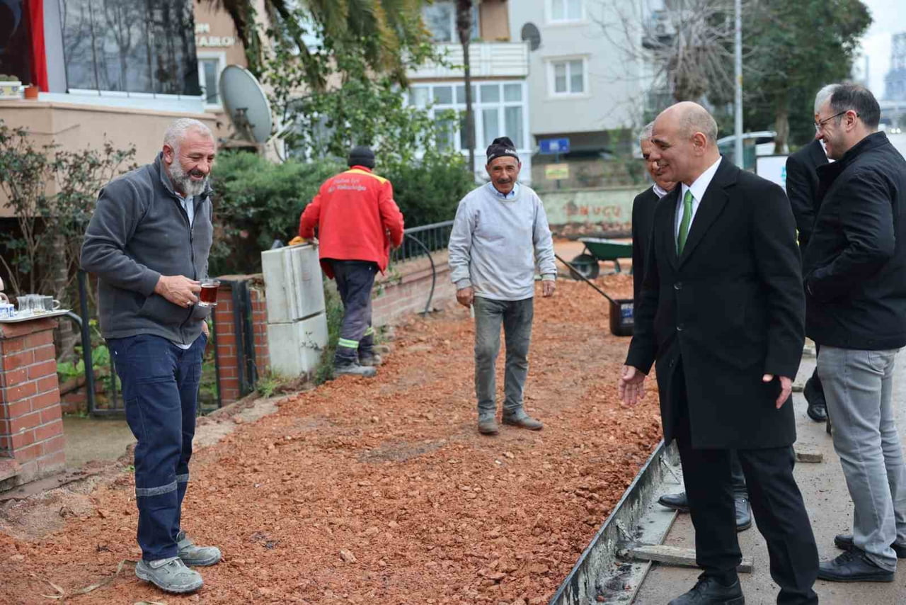 KÖRFEZ BELEDİYE BAŞKANI ŞENER SÖĞÜT, ALTYAPI YATIRIMLARININ TAMAMLANARAK ÜSTYAPI DÜZENLEMELERİNE...