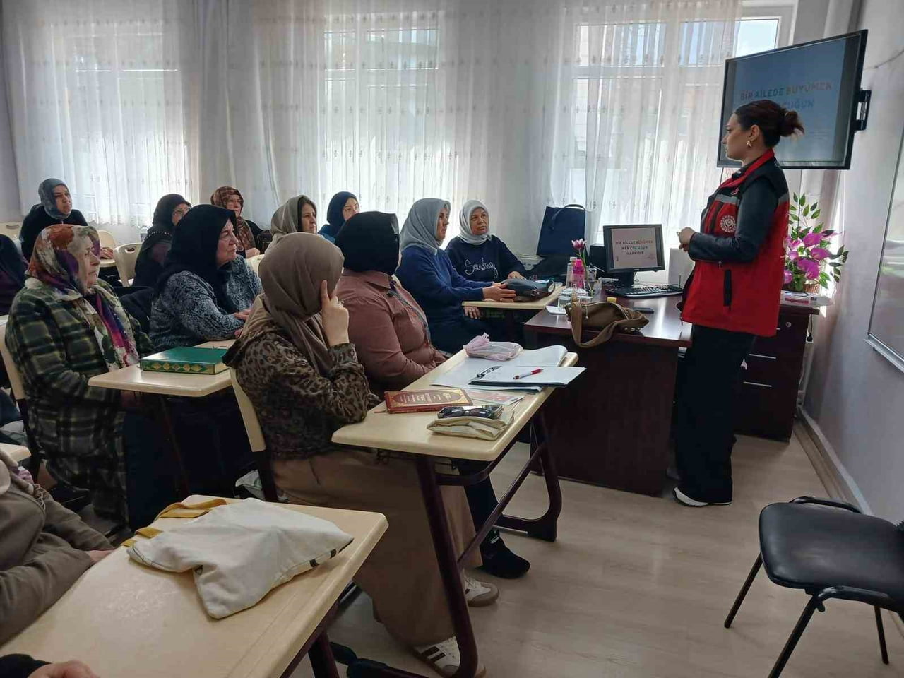 KORUYUCU AİLE VE EVLAT EDİNDİRME BİRİMİNCE, TOPLUMDA KORUYUCU AİLE BİLİNCİNİN ARTIRILMASI AMACIYLA...