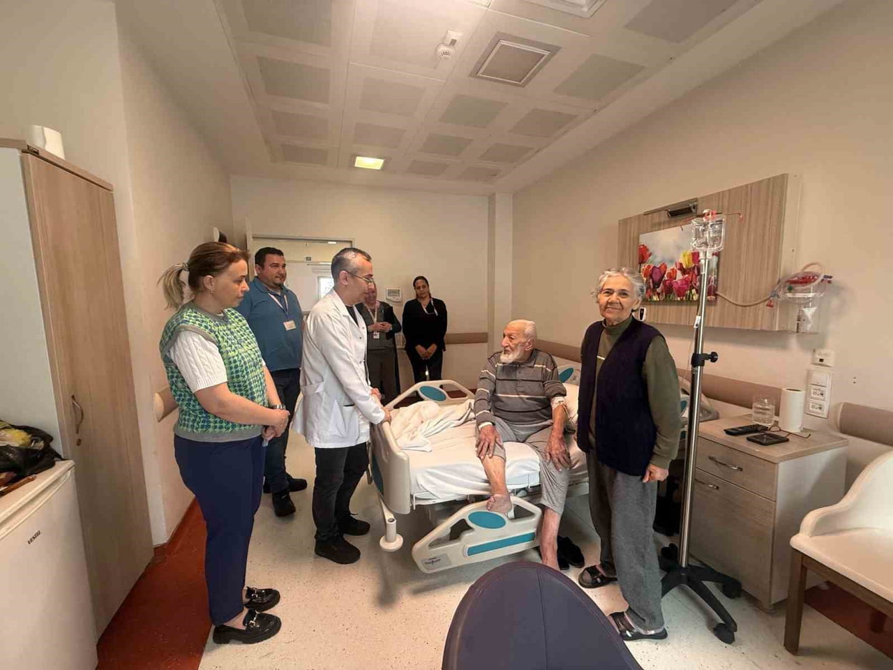 KÖYCEĞİZ DEVLET HASTANESİ BAŞHEKİMİ KOLCUOĞLU, HASTA MEMNUNİYETİNİ GÖZETİYOR