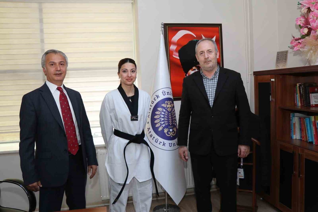 KÜBRANUR SARITAÇ, ATATÜRK ÜNİVERSİTESİ TAEKWONDO TAKIMI ADINA ÖNEMLİ BİR BAŞARIYA İMZA ATTI. OLTU...