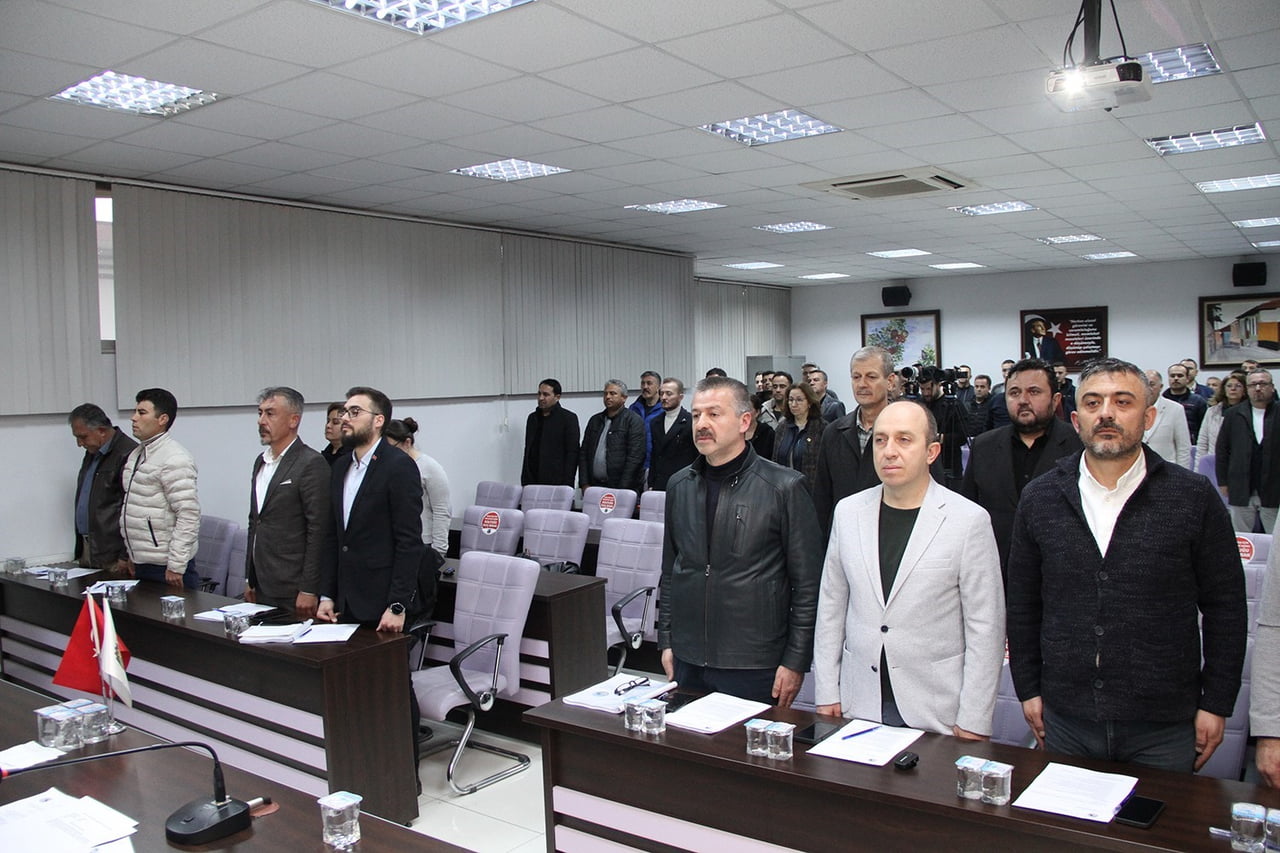 KULA BELEDİYESİ’NİN OLAĞAN MECLİS TOPLANTISINDA GÖRÜŞÜLEN 2025 YILI FAALİYET RAPORU, MECLİS...